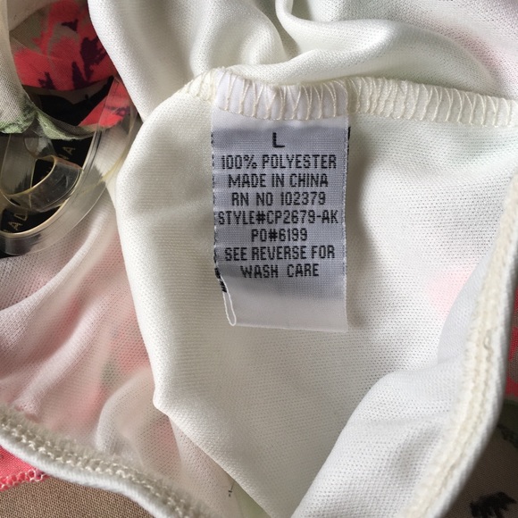 Floral Boho Crop Top - Picture 7 of 7